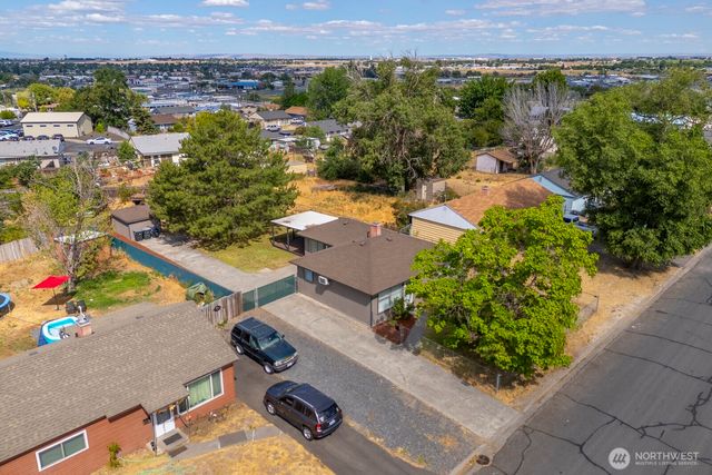 522 Canterbury Lane, Moses Lake, WA 98837