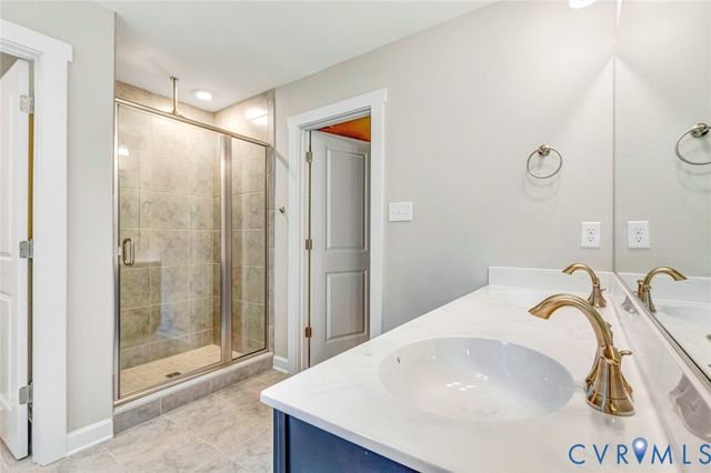 3 Somerset Hill Dr, Glen Allen, VA 23059