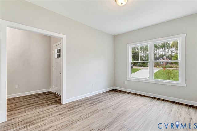 3 Somerset Hill Dr, Glen Allen, VA 23059