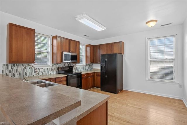 436 Blue Beech WAY, Chesapeake, VA 23320