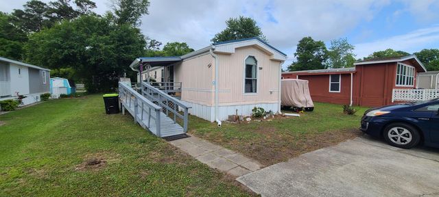 9 Crooked Island Circle, Murrells Inlet, SC 29576