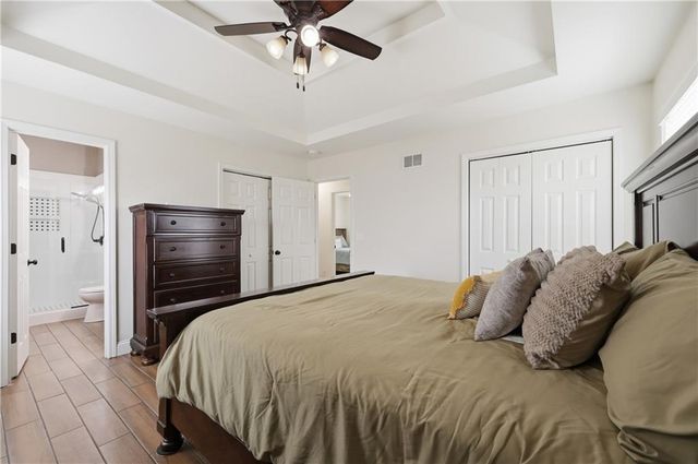 405 S Monroe Street, Raymore, MO 64083