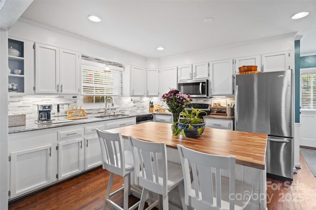 1272 Queensgate Street, Gastonia, NC 28054