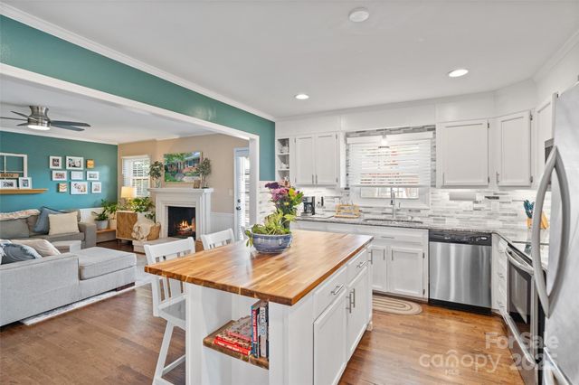 1272 Queensgate Street, Gastonia, NC 28054