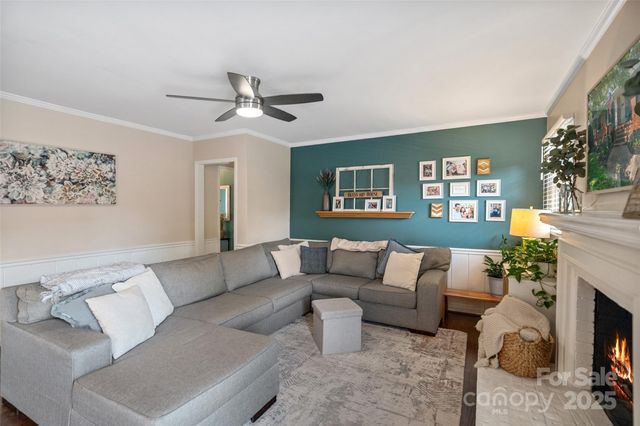 1272 Queensgate Street, Gastonia, NC 28054