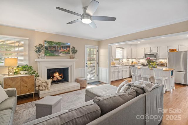 1272 Queensgate Street, Gastonia, NC 28054