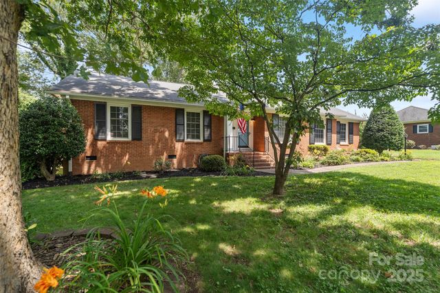 1272 Queensgate Street, Gastonia, NC 28054