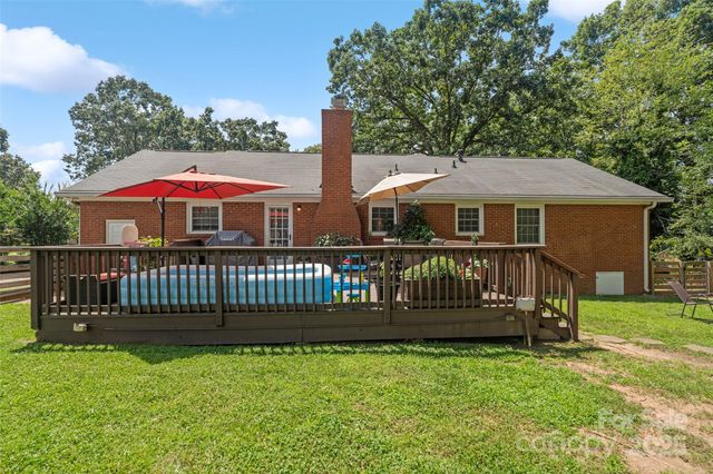 1272 Queensgate Street, Gastonia, NC 28054