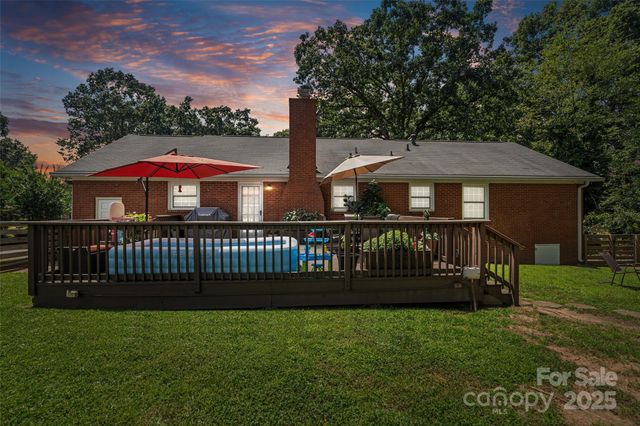 1272 Queensgate Street, Gastonia, NC 28054