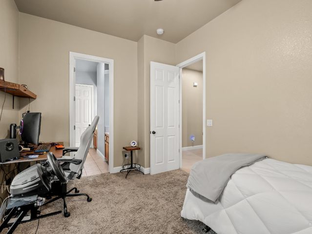 1755 N Cherry Lane, Clovis, CA 93619