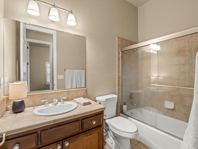 1755 N Cherry Lane, Clovis, CA 93619