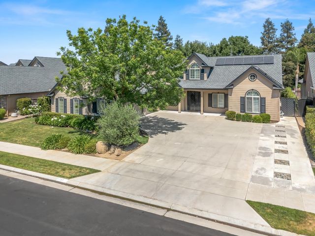 1755 N Cherry Lane, Clovis, CA 93619