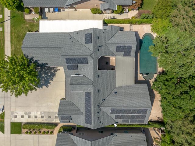 1755 N Cherry Lane, Clovis, CA 93619