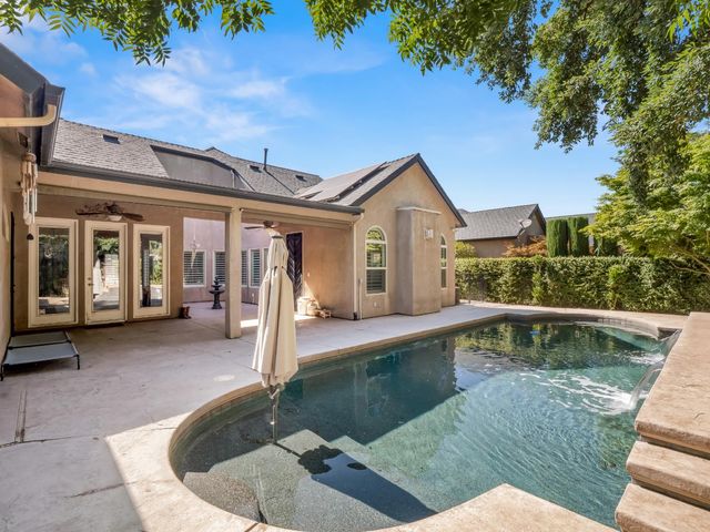 1755 N Cherry Lane, Clovis, CA 93619