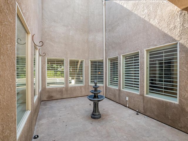 1755 N Cherry Lane, Clovis, CA 93619