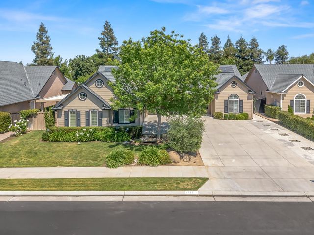1755 N Cherry Lane, Clovis, CA 93619