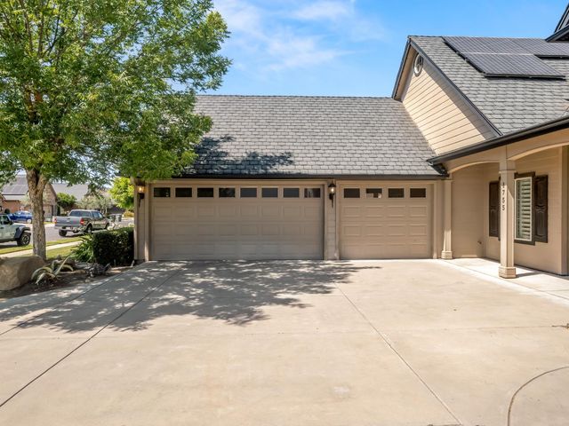 1755 N Cherry Lane, Clovis, CA 93619