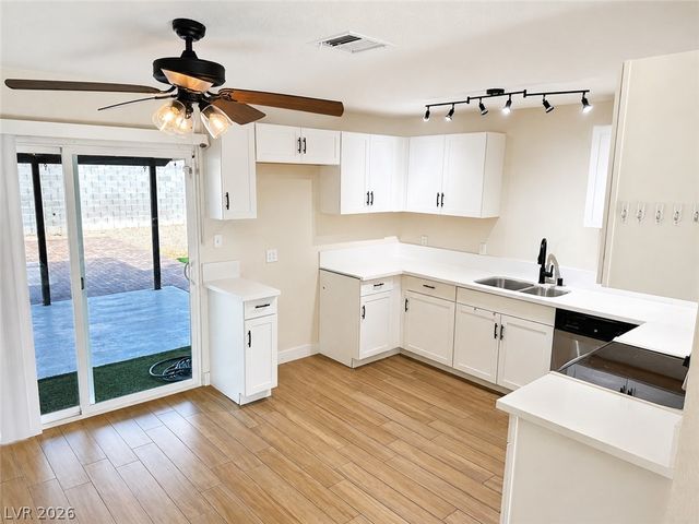 813 Cline Street, Las Vegas, NV 89145