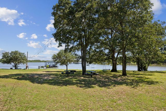 2859 Rodeo Drive, Quinlan, TX 75474