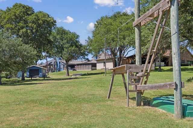 2859 Rodeo Drive, Quinlan, TX 75474