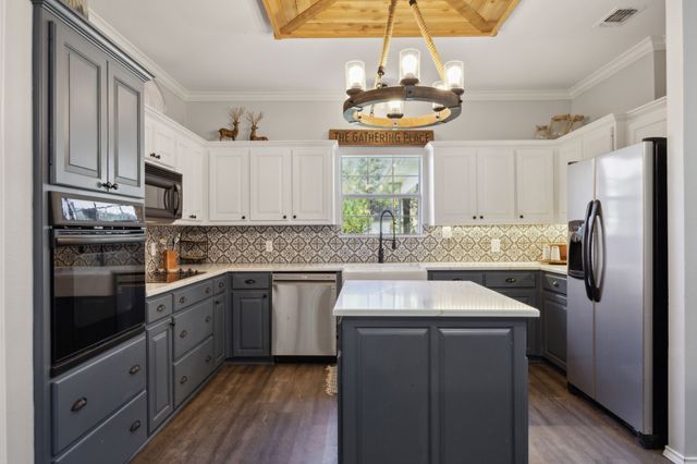 2859 Rodeo Drive, Quinlan, TX 75474