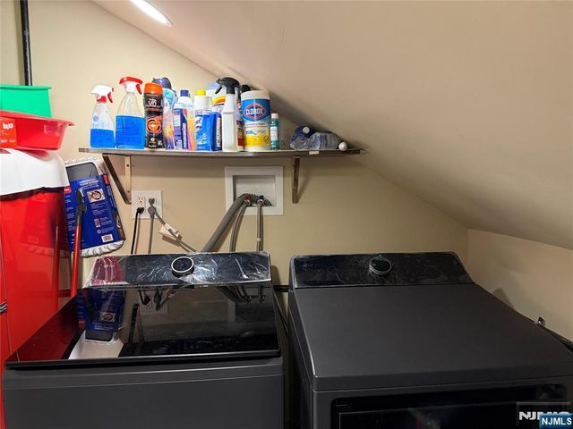25-3 Tamaron Drive, Waldwick, NJ 07463