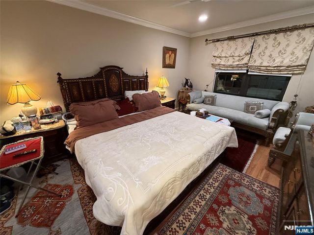 25-3 Tamaron Drive, Waldwick, NJ 07463