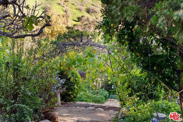 4665 N Figueroa Street, Los Angeles, CA 90065