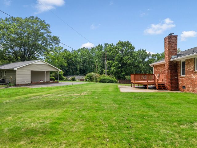 175 Foster St, Cowpens, SC 29330