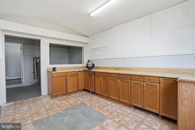 118 WILDFLOWER RD, Levittown, PA 19057