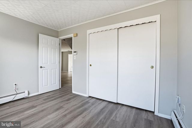 118 WILDFLOWER RD, Levittown, PA 19057