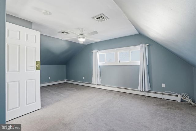 118 WILDFLOWER RD, Levittown, PA 19057