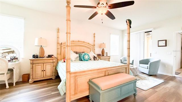 1947 ALTAVISTA CIRCLE, Lakeland, FL 33810