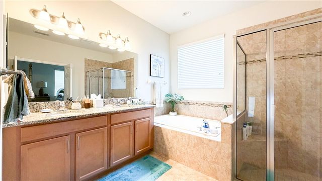 1947 ALTAVISTA CIRCLE, Lakeland, FL 33810