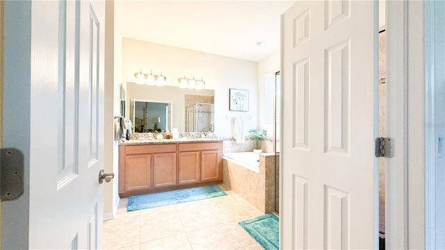 1947 ALTAVISTA CIRCLE, Lakeland, FL 33810
