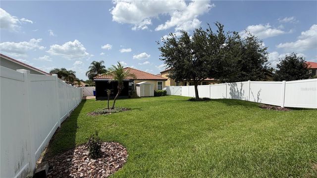1947 ALTAVISTA CIRCLE, Lakeland, FL 33810