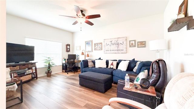 1947 ALTAVISTA CIRCLE, Lakeland, FL 33810