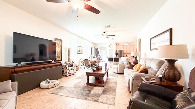 1947 ALTAVISTA CIRCLE, Lakeland, FL 33810