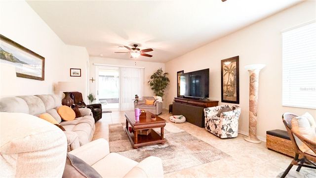 1947 ALTAVISTA CIRCLE, Lakeland, FL 33810