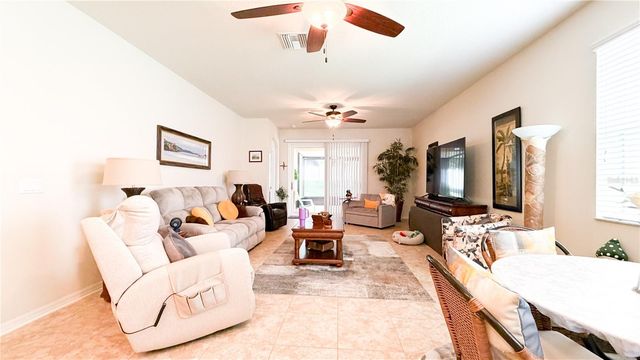 1947 ALTAVISTA CIRCLE, Lakeland, FL 33810