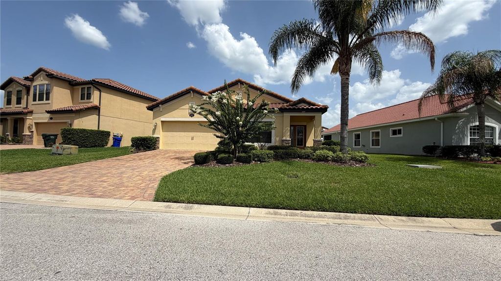 1947 ALTAVISTA CIRCLE, Lakeland, FL 33810