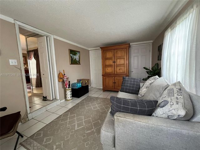 18160 NW 82nd Ave, Hialeah, FL 33015