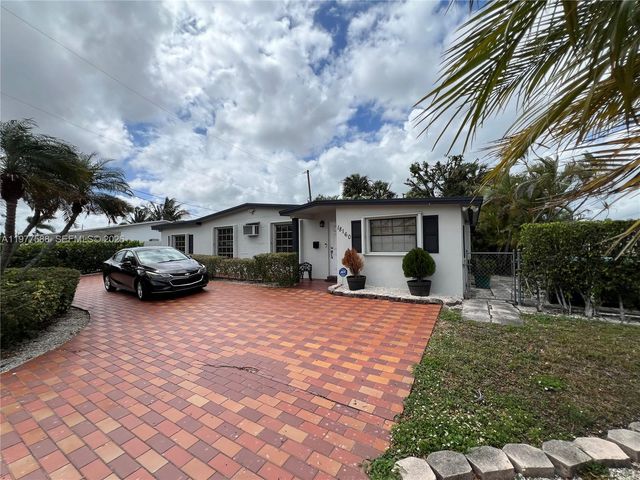 18160 NW 82nd Ave, Hialeah, FL 33015