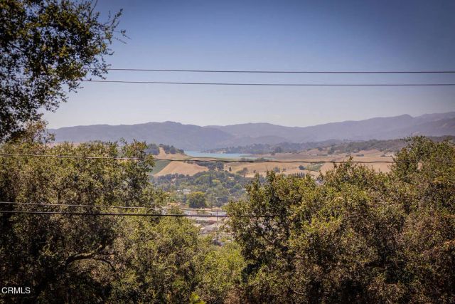 115 Valley View Drive, Oak View, CA 93022