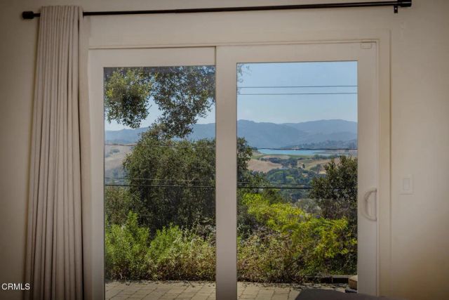 115 Valley View Drive, Oak View, CA 93022
