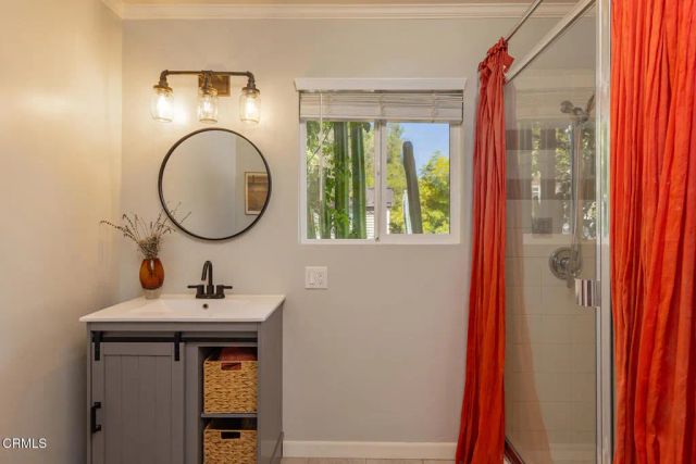 115 Valley View Drive, Oak View, CA 93022