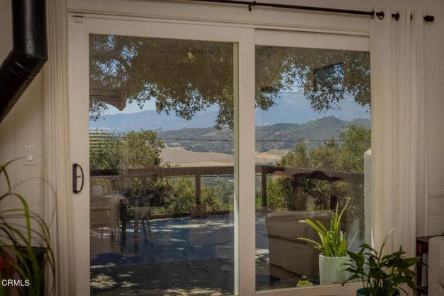 115 Valley View Drive, Oak View, CA 93022