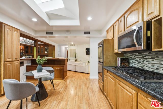 5518 Saloma Avenue, Sherman Oaks, CA 91411