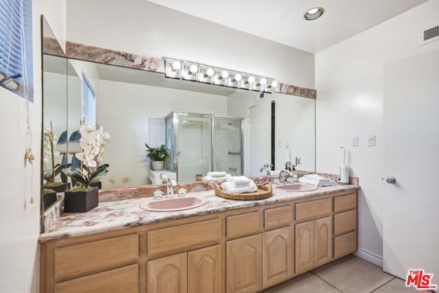 5518 Saloma Avenue, Sherman Oaks, CA 91411