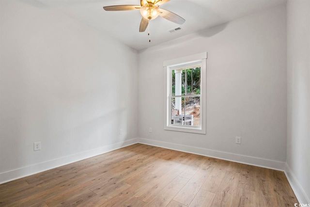 71 Hallandale Lane Left, Murrells Inlet, SC 29576